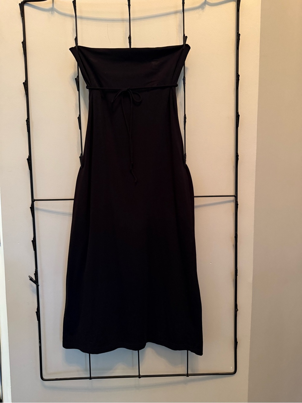 Susana Monaco Black Strapless Midi Dress with Tie